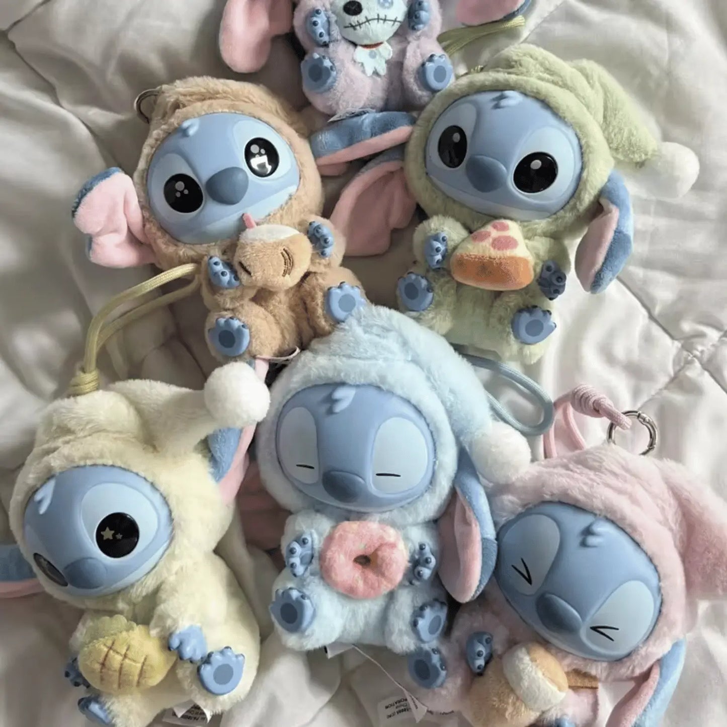 Caja Sorpresa Labubu Stitch: ¡Colección Kawaii y Única!
