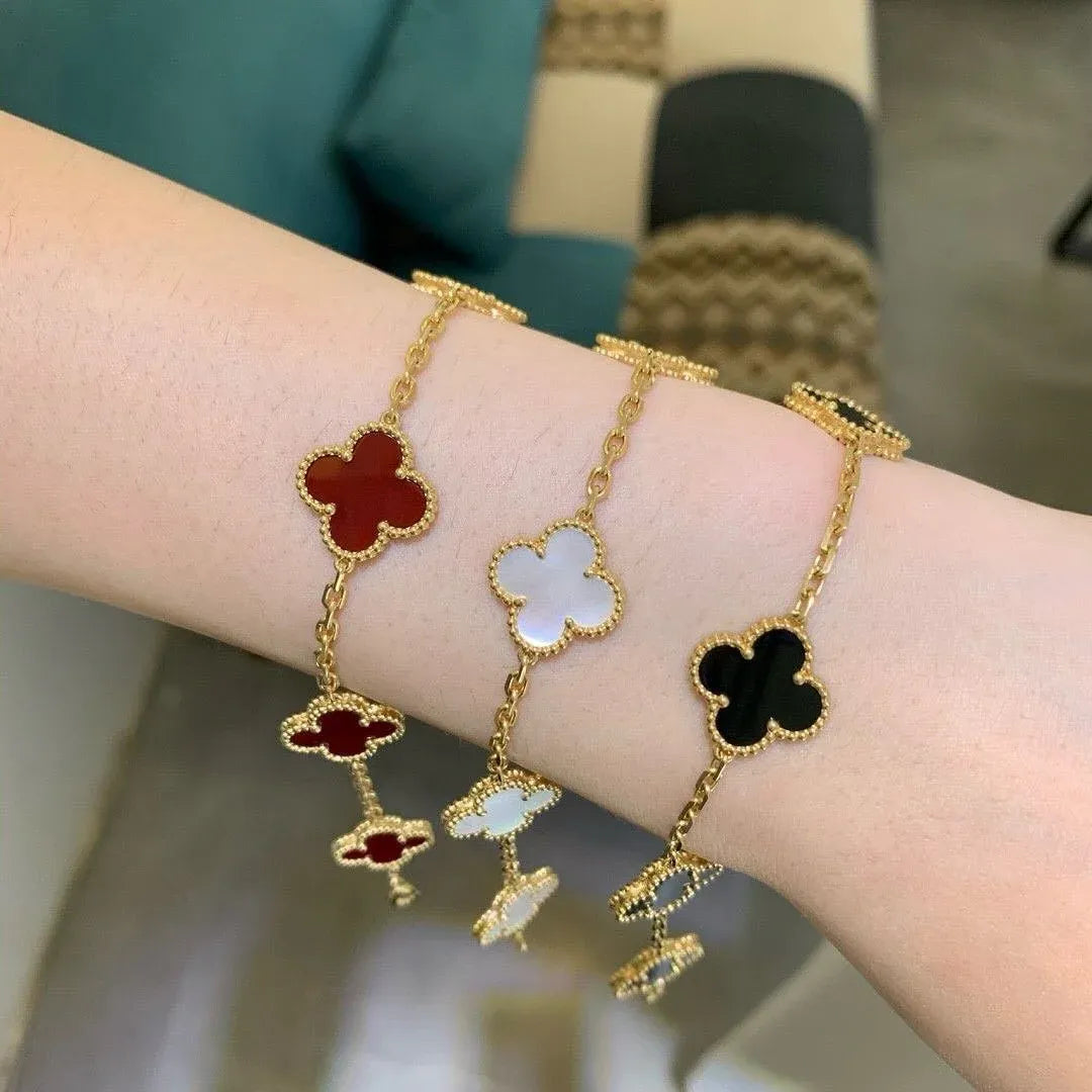 Pulsera Trébol Baño de Oro 18K – Buena Suerte, Elegancia y Estilo