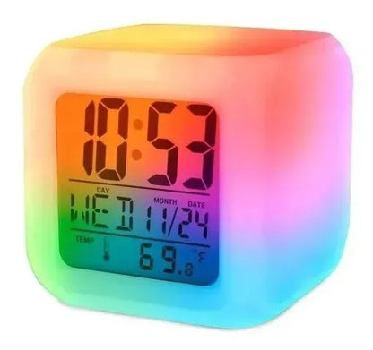 Despertador LED RetroGlow con Iluminación 7 Colores - Tiendas La Gran Latina